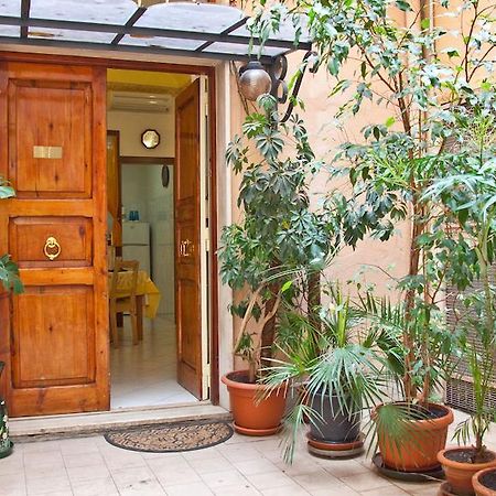 Rental In Rome Celeste Apartment Номер фото