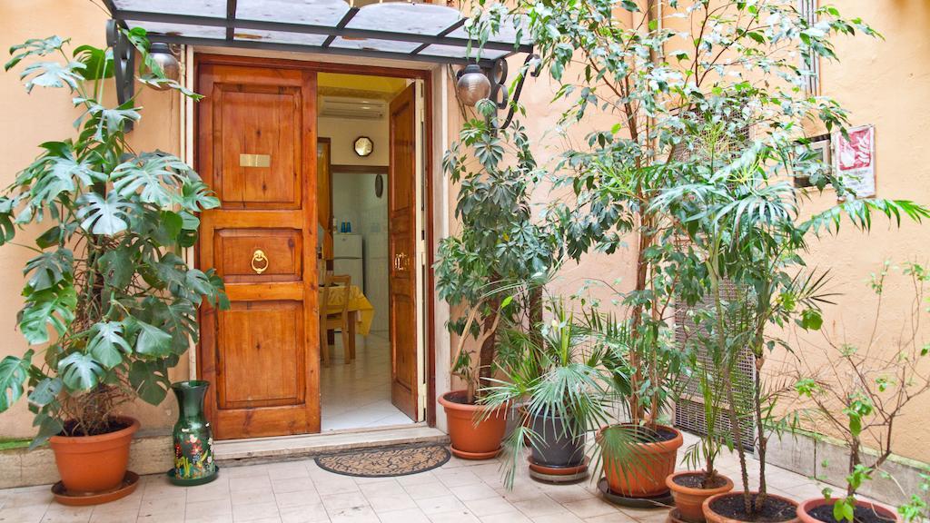 Rental In Rome Celeste Apartment Номер фото