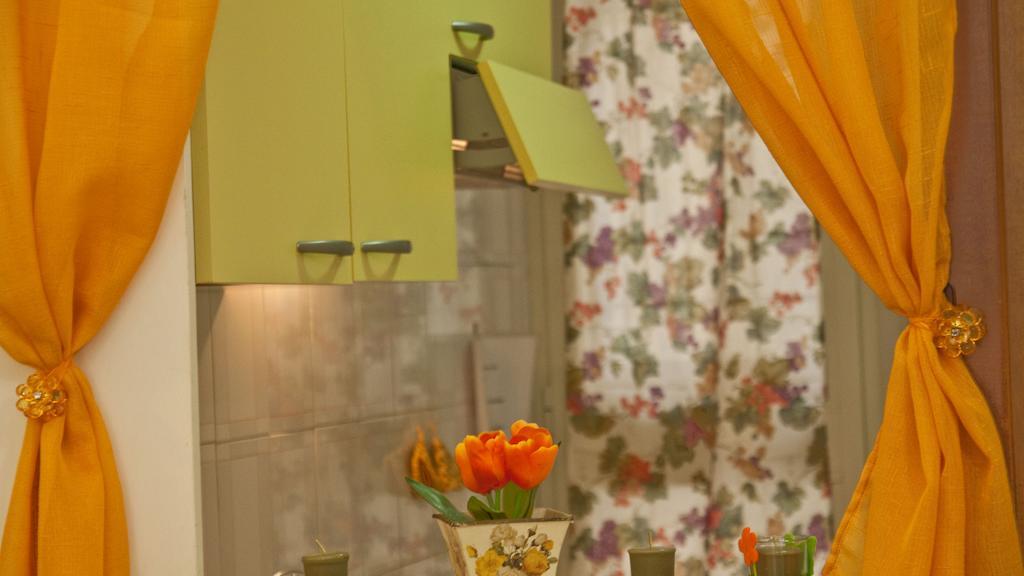 Rental In Rome Celeste Apartment Номер фото